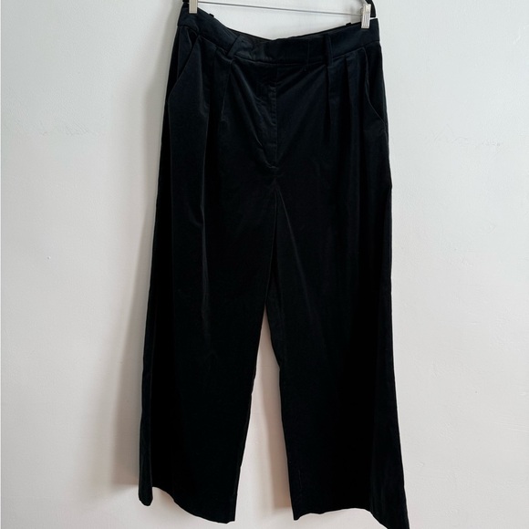 Banana Republic Green Velour Pleated Wide Leg High Waisted Trousers - Picture 1 of 8